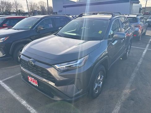 Used 2024 Toyota RAV4 XLE w/ Convenience Package image 3