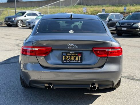 Used 2017 Jaguar XE Premium image 7