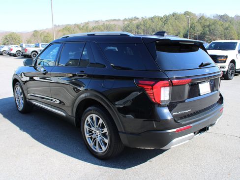 Used 2025 Ford Explorer Platinum image 5