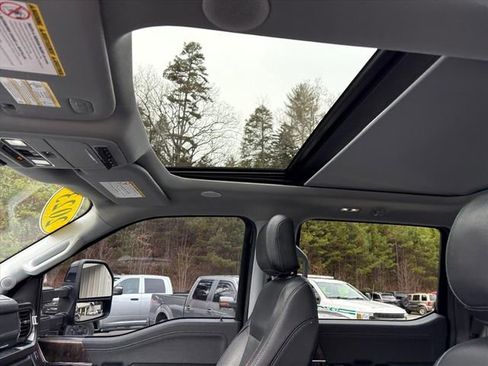 Used 2023 Ford F250 Lariat w/ Lariat Ultimate Package image 13