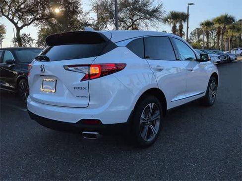 Certified 2025 Acura RDX SH-AWD w/ Technology Package image 8
