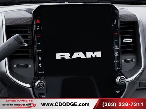 New 2026 RAM 2500 Laramie AWD/4WD image 18