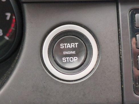 Used 2017 Land Rover Discovery Sport HSE Luxury image 22