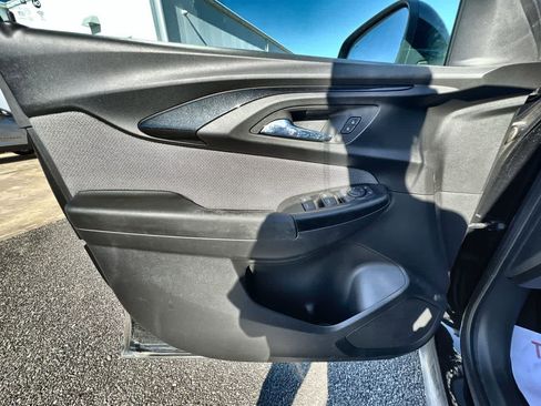 Used 2023 Chevrolet TrailBlazer LT w/ Convenience Package image 21