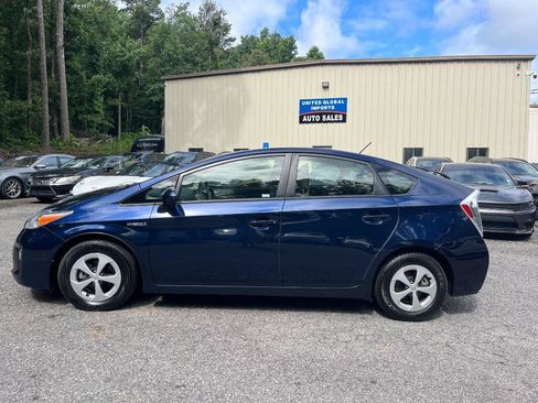 Used 2015 Toyota Prius Two FWD image 2