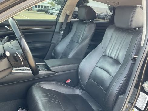 Used 2019 Honda Accord Touring image 14
