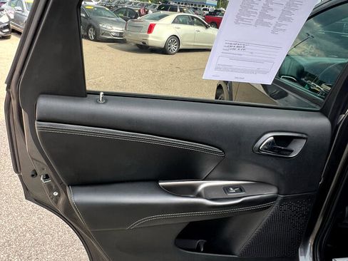 Used 2018 Dodge Journey Crossroad image 12