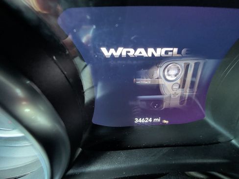 Used 2022 Jeep Wrangler Sport AWD/4WD image 14