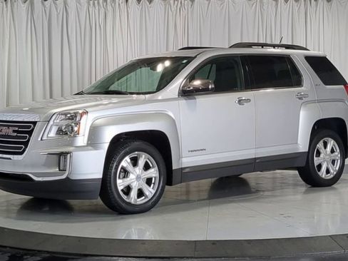 Used 2017 GMC Terrain SLT w/ Open Road Package AWD/4WD image 5