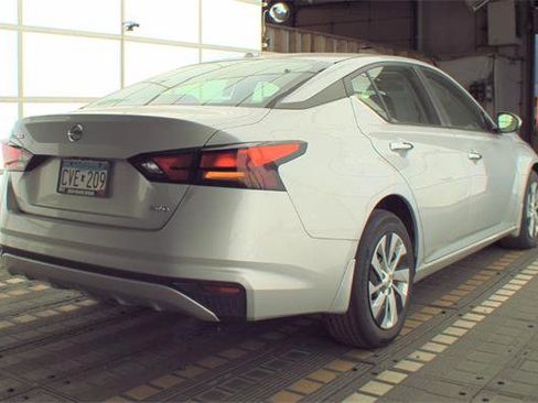 Used 2019 Nissan Altima 2.5 S image 5