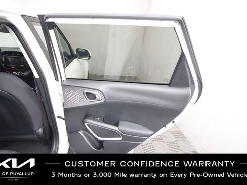 Certified 2024 Kia Soul LX w/ Option Group 015 image 13
