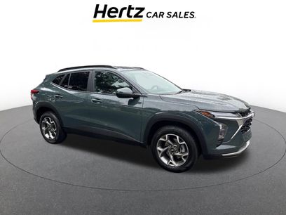 Used 2025 Chevrolet Trax LT