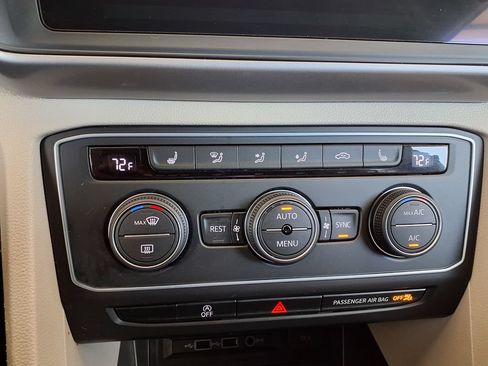 Used 2021 Volkswagen Atlas SE FWD image 29