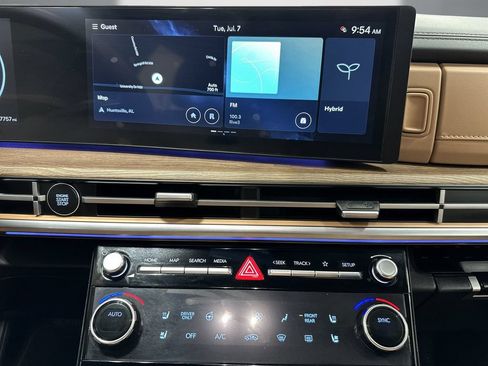 Certified 2024 Hyundai Santa Fe Limited AWD/4WD image 20