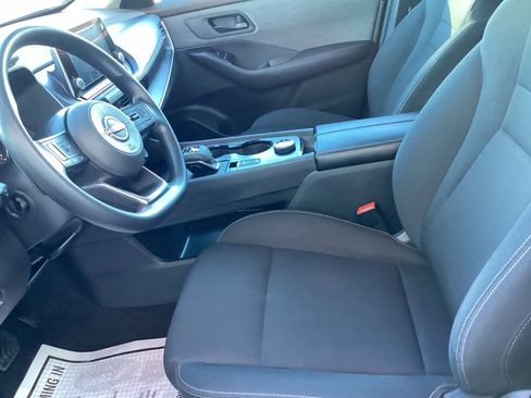 Used 2023 Nissan Rogue S image 23