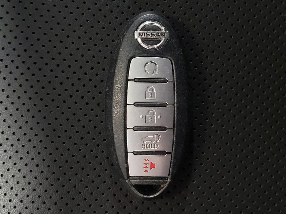 Used 2018 Nissan Rogue SL FWD image 32