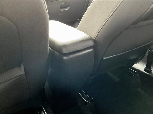 Used 2025 Chevrolet TrailBlazer LT AWD/4WD image 13