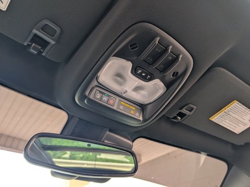 Used 2025 Chevrolet TrailBlazer RS w/ Convenience Package FWD image 31