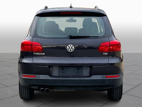 Used 2016 Volkswagen Tiguan S image 4