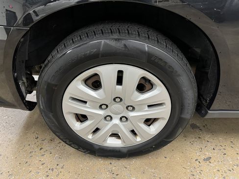 Used 2016 Dodge Grand Caravan American Value Package image 16