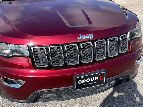 Used 2019 Jeep Grand Cherokee Laredo w/ Laredo X Package image 31