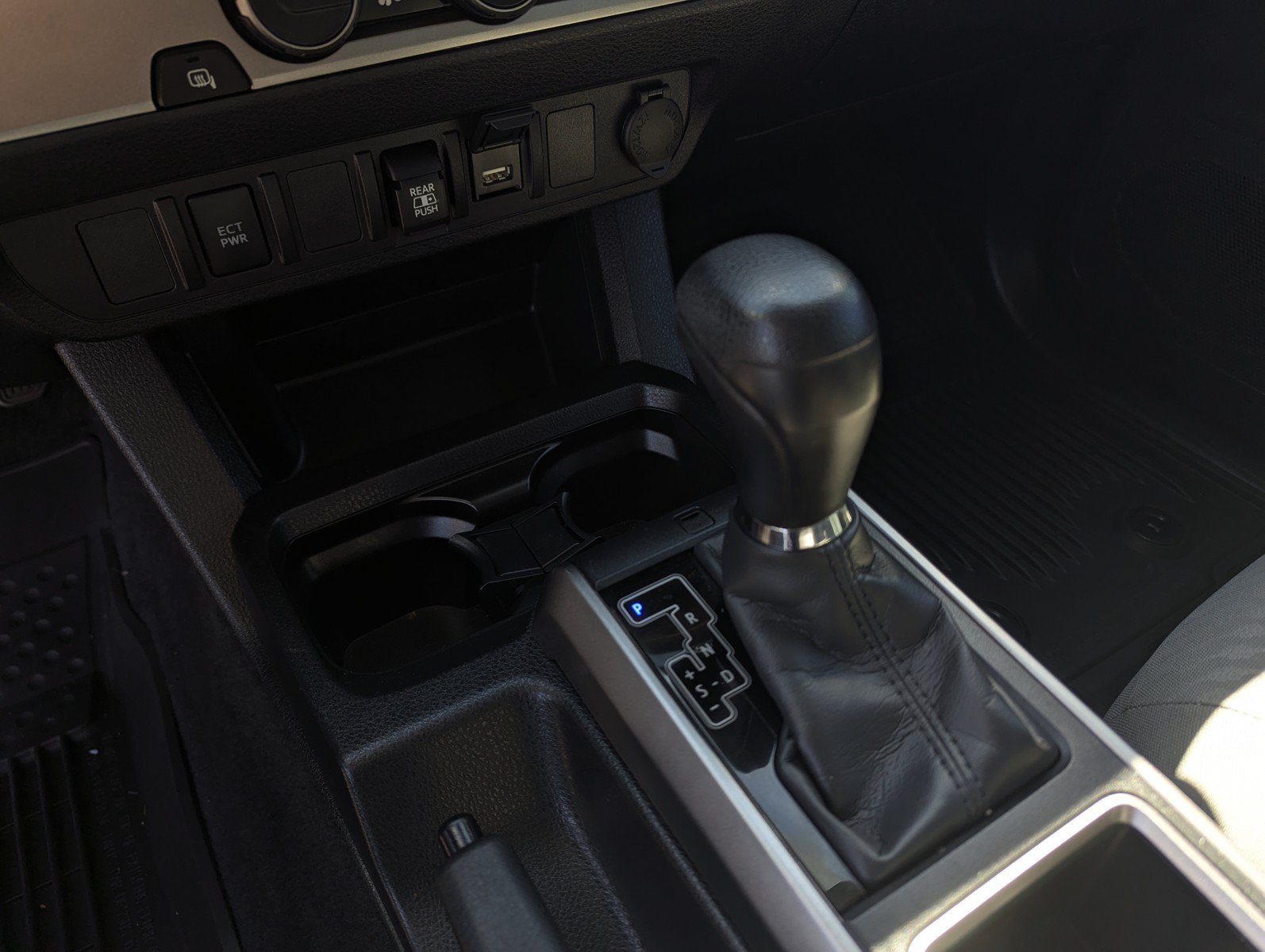 Used 2023 Toyota Tacoma SR5 RWD image 12
