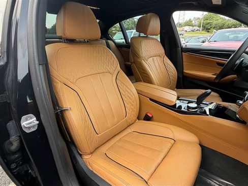 Used 2019 BMW M550i xDrive AWD/4WD image 7