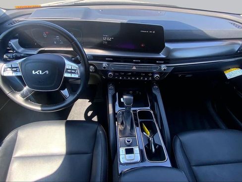 Used 2024 Kia Telluride S w/ S Sunroof Package FWD image 15