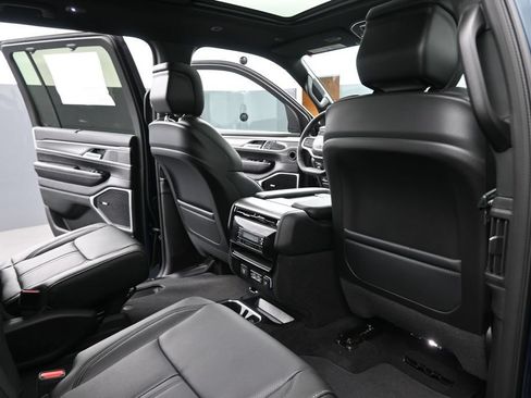 New 2026 Jeep Grand Wagoneer Limited AWD/4WD image 24