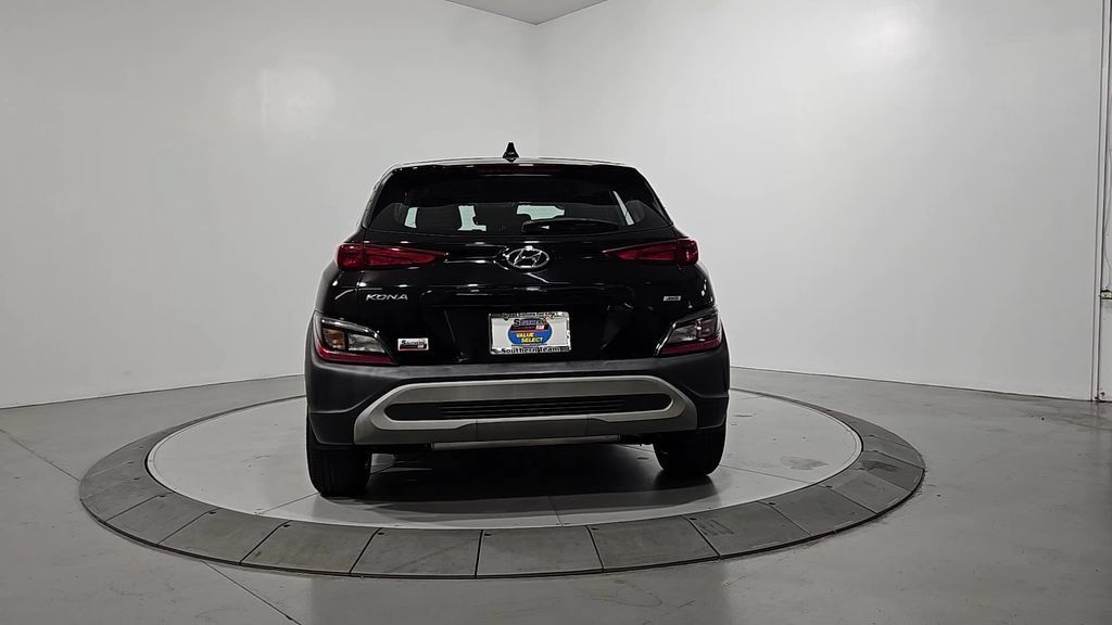 Used 2023 Hyundai Kona SE AWD/4WD image 4