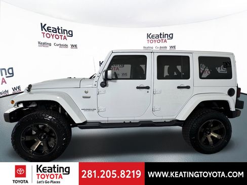 Used 2016 Jeep Wrangler Unlimited Sahara image 7