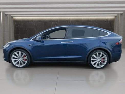 Used 2020 Tesla Model X Performance image 2