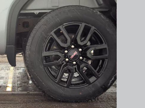 Used 2024 GMC Sierra 1500 Elevation image 12