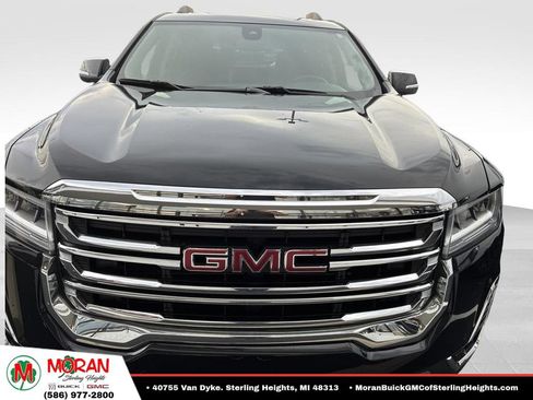 Used 2021 GMC Acadia SLT w/ Preferred Package FWD image 2