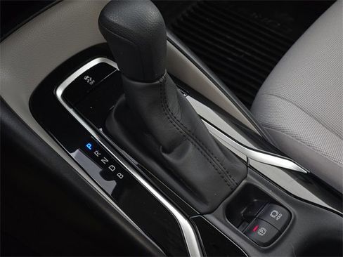 Certified 2022 Toyota Corolla LE image 22