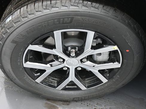 New 2025 Jeep Grand Cherokee Limited w/ Trailer Tow Package image 20