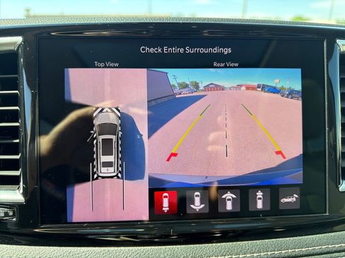 Used 2021 Chrysler Pacifica Limited w/ Premium & Safety Sphere Group AWD/4WD image 20