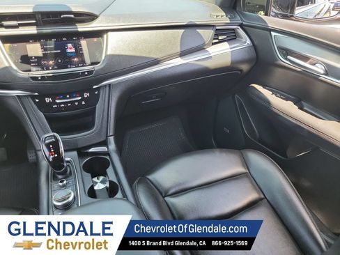 Used 2022 Cadillac XT5 Luxury FWD image 24