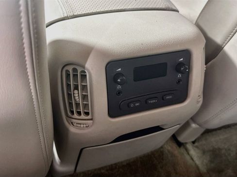 Used 2003 Cadillac Escalade EXT AWD/4WD image 23