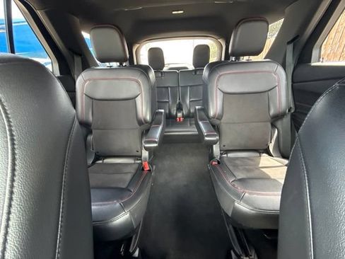 Used 2024 Ford Explorer ST-Line w/ Class IV Trailer Tow Package AWD/4WD image 25