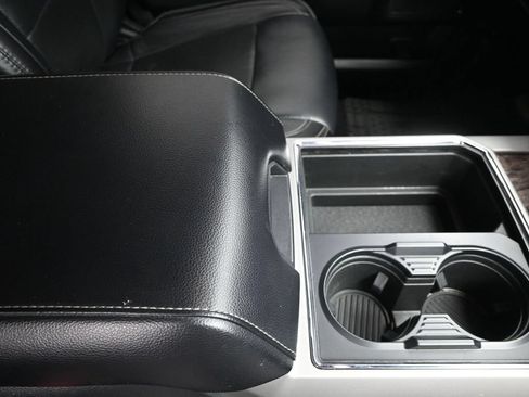 Used 2019 Ford F250 Lariat w/ Lariat Ultimate Package AWD/4WD image 27