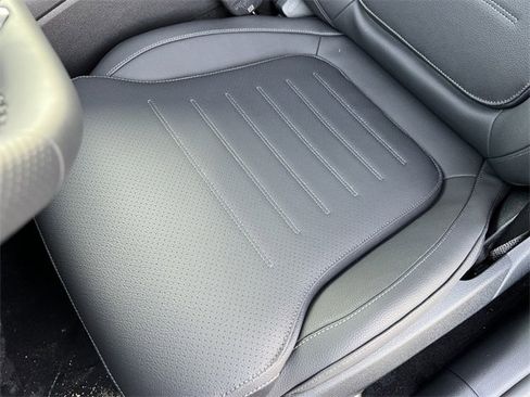 Certified 2025 Mercedes-Benz C 300 4MATIC Sedan image 9