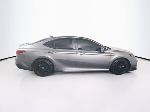 Used 2026 Toyota Camry SE FWD image 10