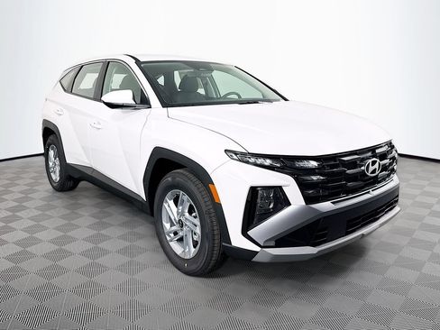 New 2026 Hyundai Tucson SE FWD image 3