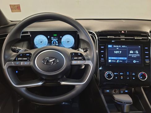 Used 2023 Hyundai Santa Cruz Night w/ Winter Package image 11