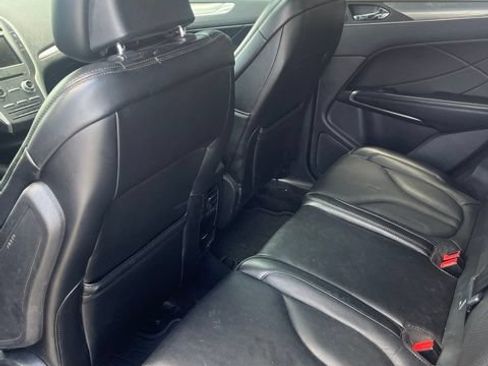 Used 2017 Lincoln MKC Reserve w/ Lincoln MKC Climate Package AWD/4WD image 6