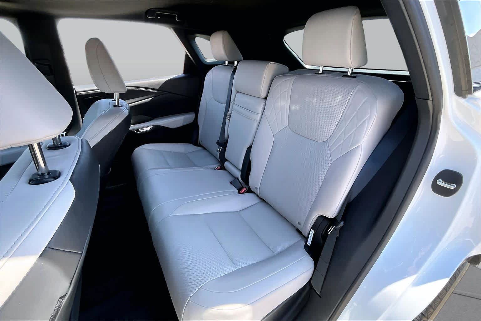 Used 2025 Lexus RX 350 F Sport w/ Convenience Package AWD/4WD image 21