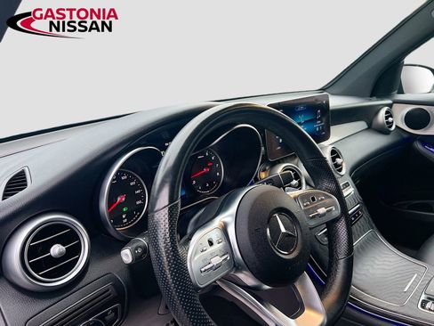 Used 2022 Mercedes-Benz GLC 300 image 11