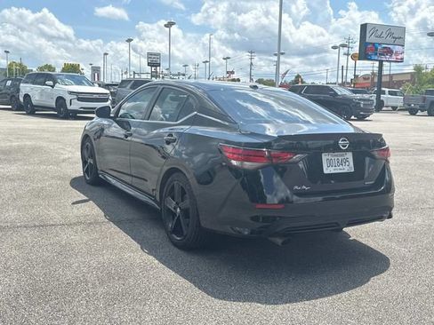Used 2023 Nissan Sentra SR w/ Midnight Edition Package FWD image 6
