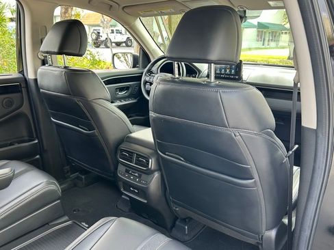 Used 2023 Honda Pilot EX-L image 41